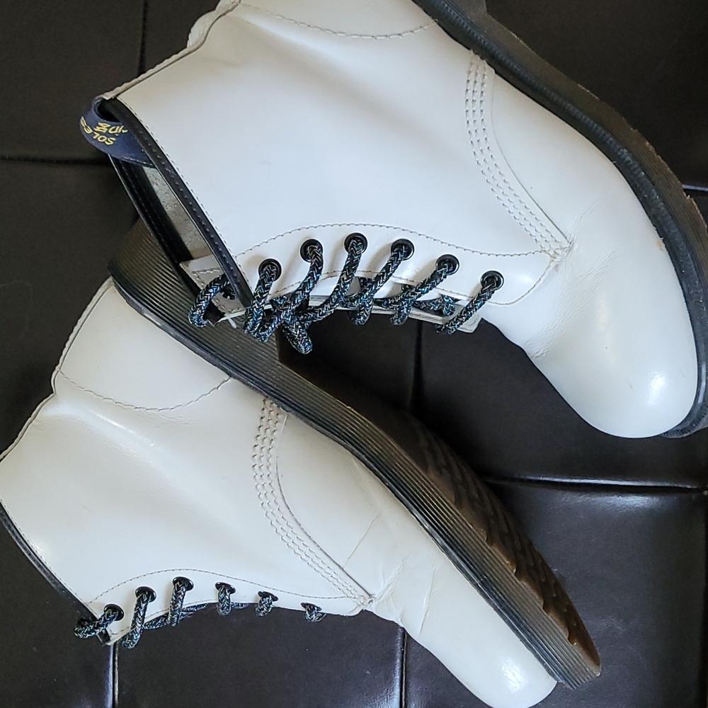 Dr Martens boots,  white